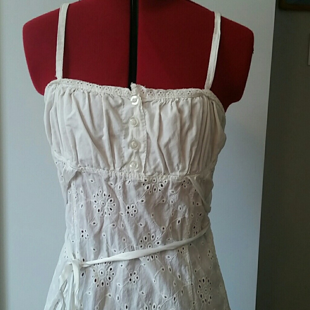 White Lace Summer Dress with Ruffles size S/M